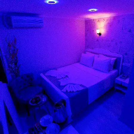 Vander Valk Hotel 2*