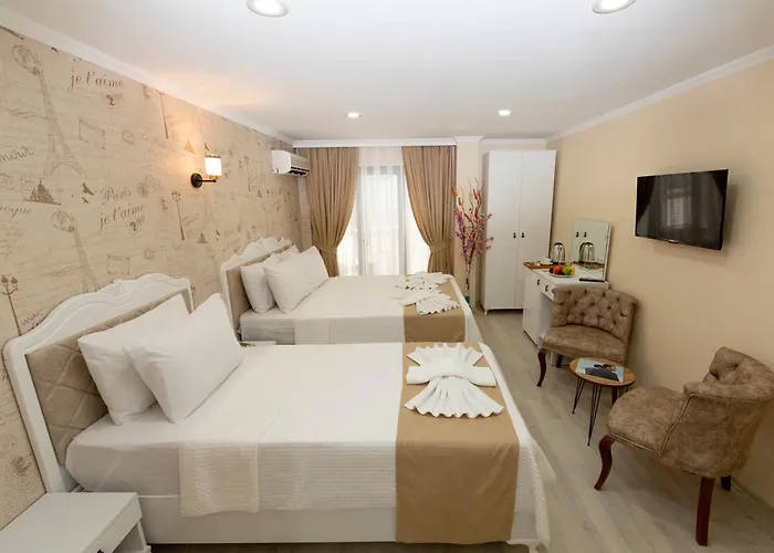 Vander Valk Hotel 2*