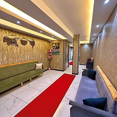 Vander Valk Hotel 2*